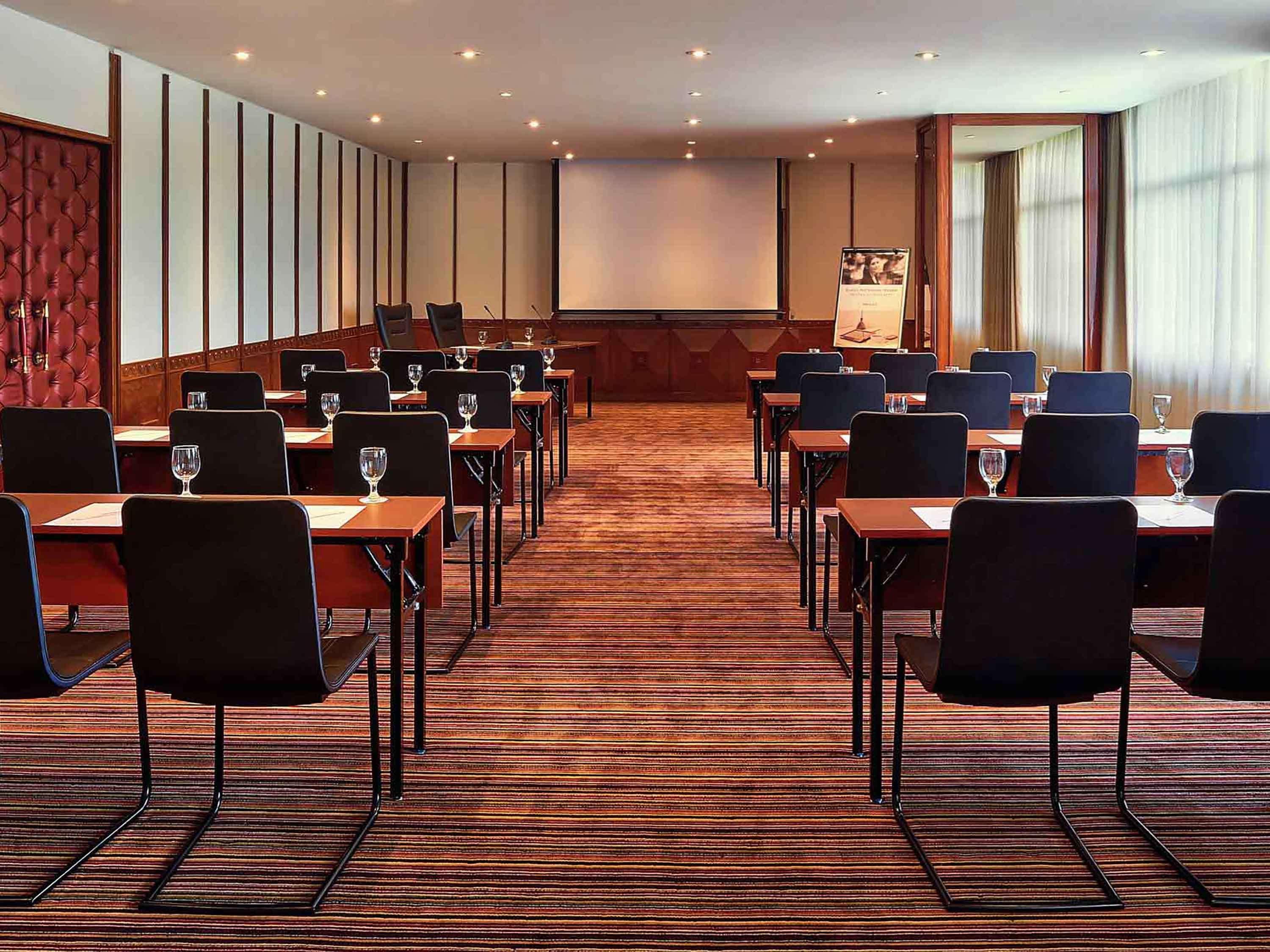 Mercure Convention Center Ancol Hotel 4*